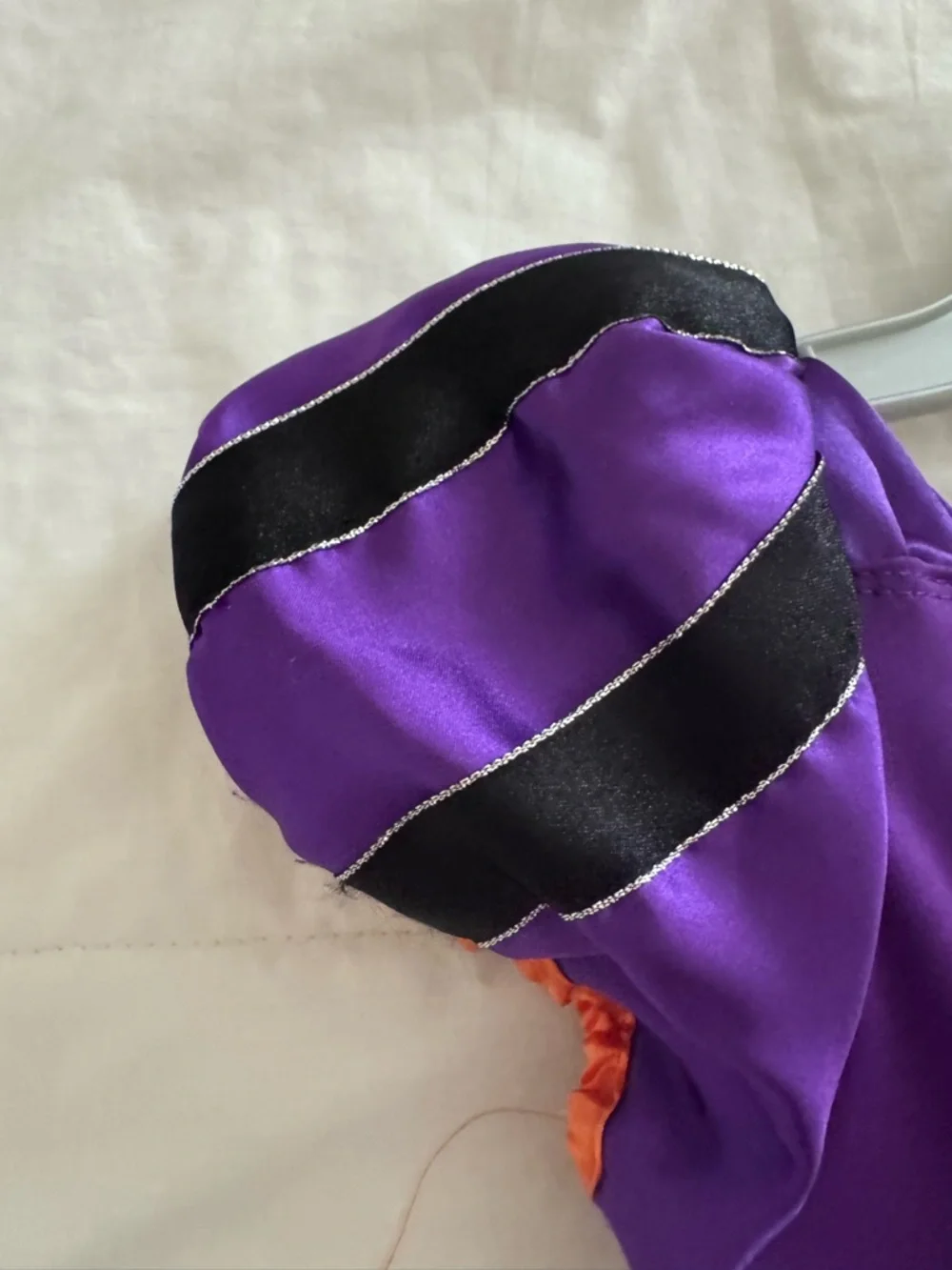 Girls Minnie Mouse Halloween dress - Picture 6 of 7